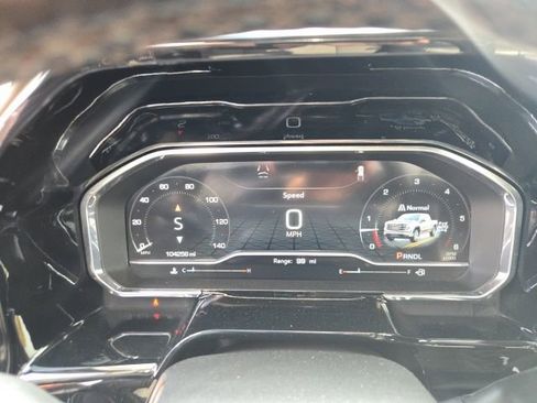 Used 2024 GMC Sierra 1500 SLE w/ Preferred Package image 21