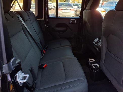 Used 2019 Jeep Wrangler Unlimited Sport image 22