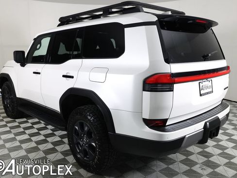 Used 2024 Lexus GX 550 AWD/4WD image 7
