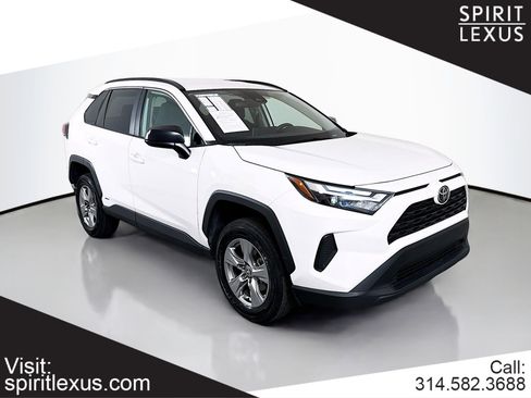 Used 2025 Toyota RAV4 LE image 1