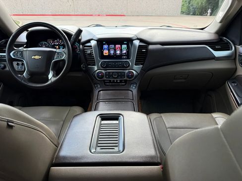 Used 2017 Chevrolet Suburban Premier RWD image 15
