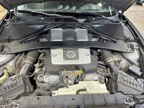Used 2009 Nissan 370Z Touring w/ Sport Pkg image 24