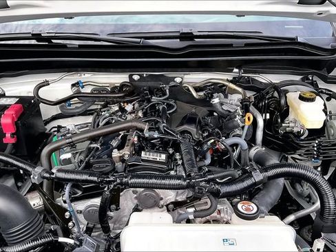 Used 2024 Toyota Tacoma SR image 31