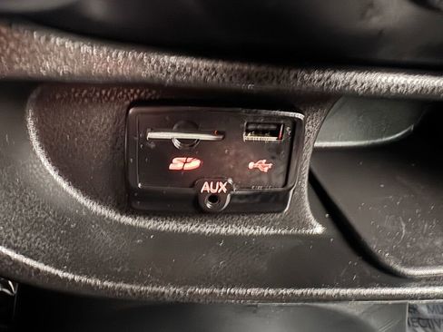 Used 2014 FIAT 500L Trekking image 21