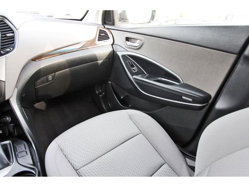 Used 2018 Hyundai Santa Fe Sport FWD image 13
