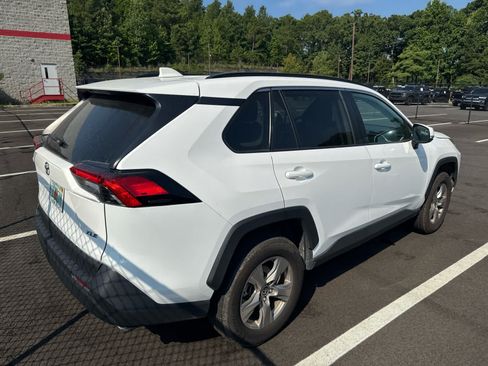 Used 2024 Toyota RAV4 XLE FWD image 4