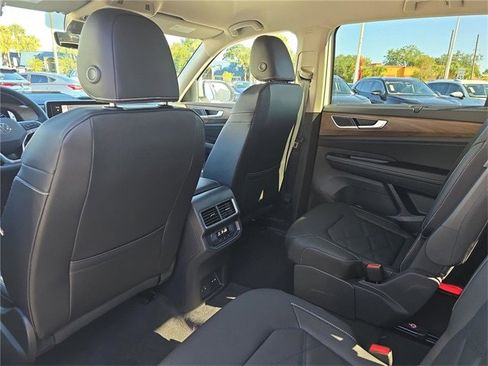 New 2026 Volkswagen Atlas SE image 14