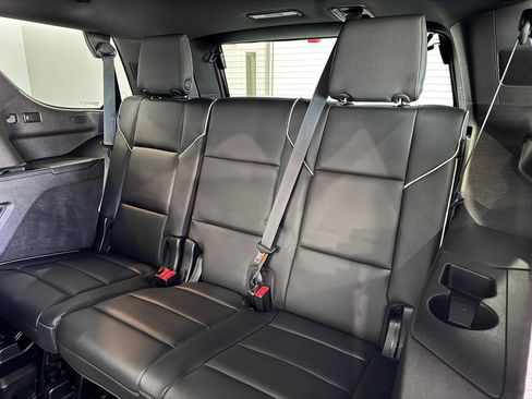 Certified 2023 Cadillac Escalade Premium Luxury AWD/4WD image 16