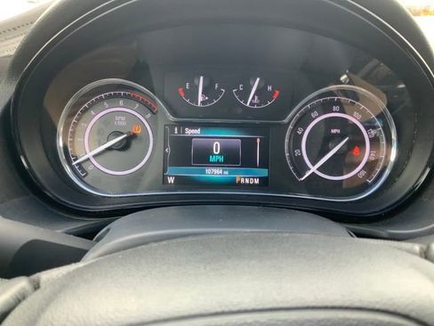 Used 2016 Buick Regal Sport Touring image 21