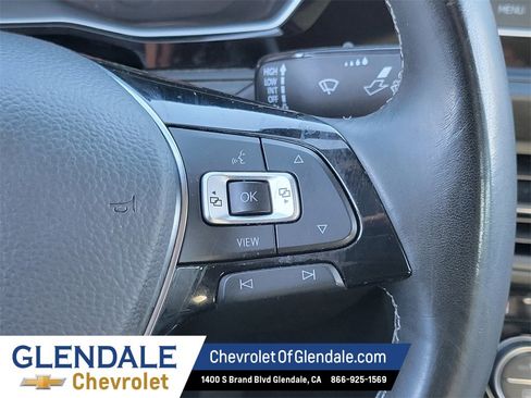 Used 2020 Volkswagen Jetta R-Line image 24