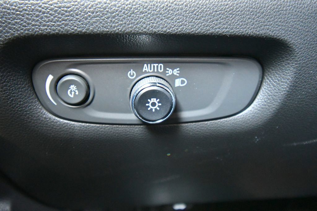Used 2024 Chevrolet Traverse RS AWD/4WD image 22