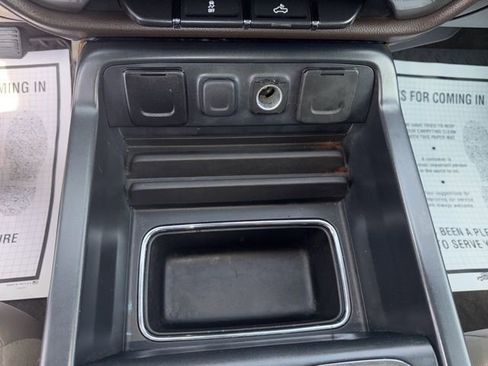 Used 2016 Chevrolet Silverado 2500 LTZ image 20