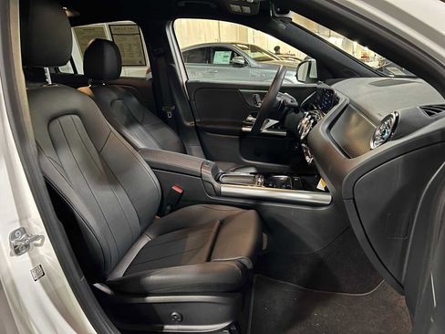 Used 2026 Mercedes-Benz GLA 250 4MATIC image 11