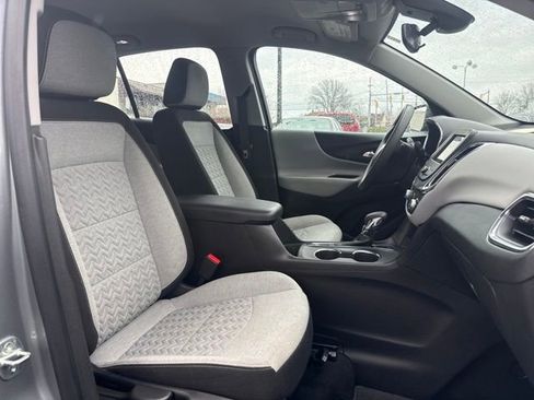 Used 2023 Chevrolet Equinox LS image 14