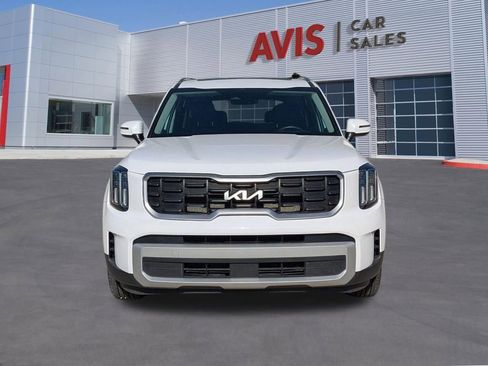 Used 2025 Kia Telluride S image 2