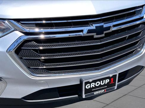 Used 2021 Chevrolet Traverse LT FWD image 29