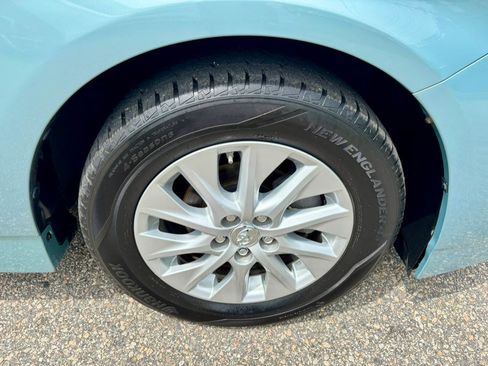 Used 2012 Toyota Prius Prime Plug-In Hybrid FWD image 33