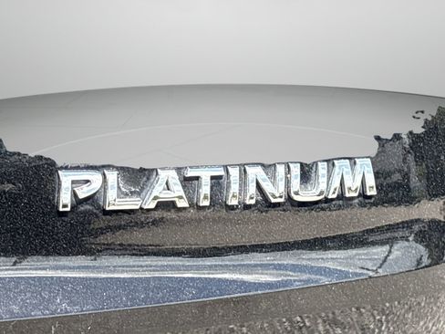 Used 2021 Nissan Rogue Platinum image 10