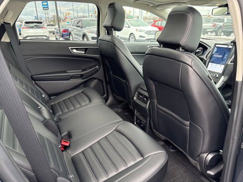 Used 2024 Ford Edge SEL w/ Convenience Package image 14