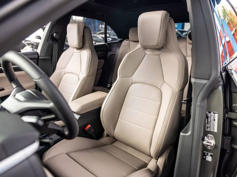 New 2026 Porsche Macan 4 Electric AWD/4WD image 5