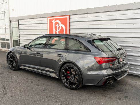 Used 2025 Audi RS 6 performance image 40