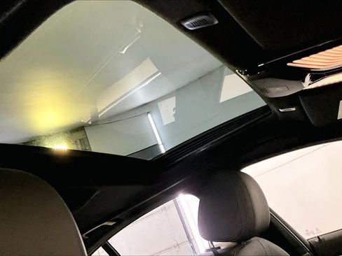 Used 2018 BMW 540i xDrive image 14