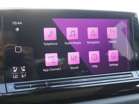 Used 2024 Volkswagen Atlas Peak Edition SE image 27