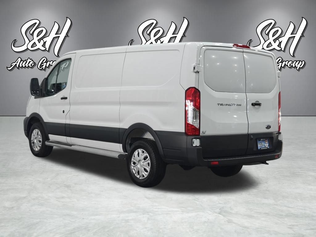 Used 2025 Ford Transit 250 Low Roof w/ Exterior Upgrade Package RWD image 12