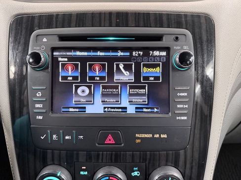 Used 2014 Chevrolet Traverse LT w/ All-Star Edition FWD image 16