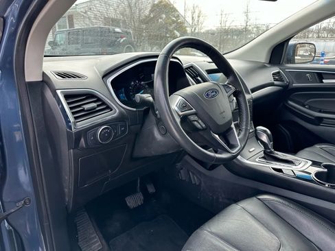 Used 2018 Ford Edge Titanium w/ Equipment Group 301A image 10