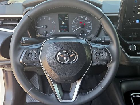 Used 2025 Toyota Corolla SE FWD image 21