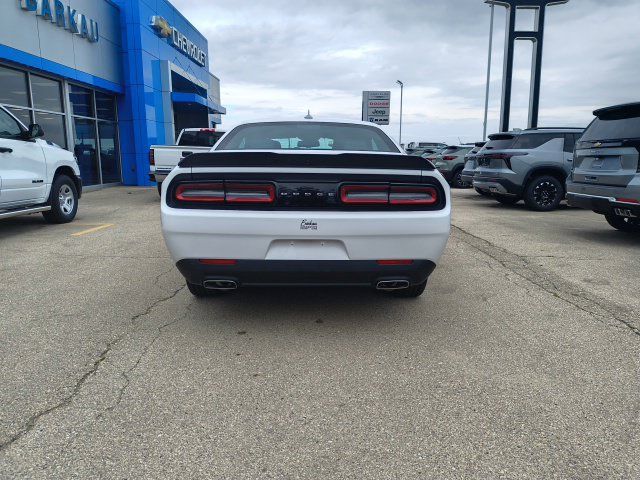 Used 2018 Dodge Challenger GT w/ Blacktop Package AWD/4WD image 6