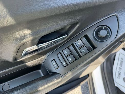 Used 2021 Chevrolet Trax LT w/ Premium Seat Package image 14