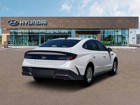 New 2026 Hyundai Sonata SE FWD image 7