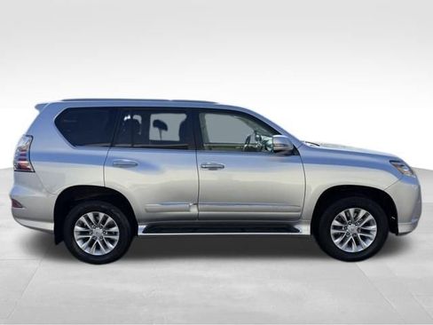 Used 2019 Lexus GX 460 Premium w/ Premium Package image 7