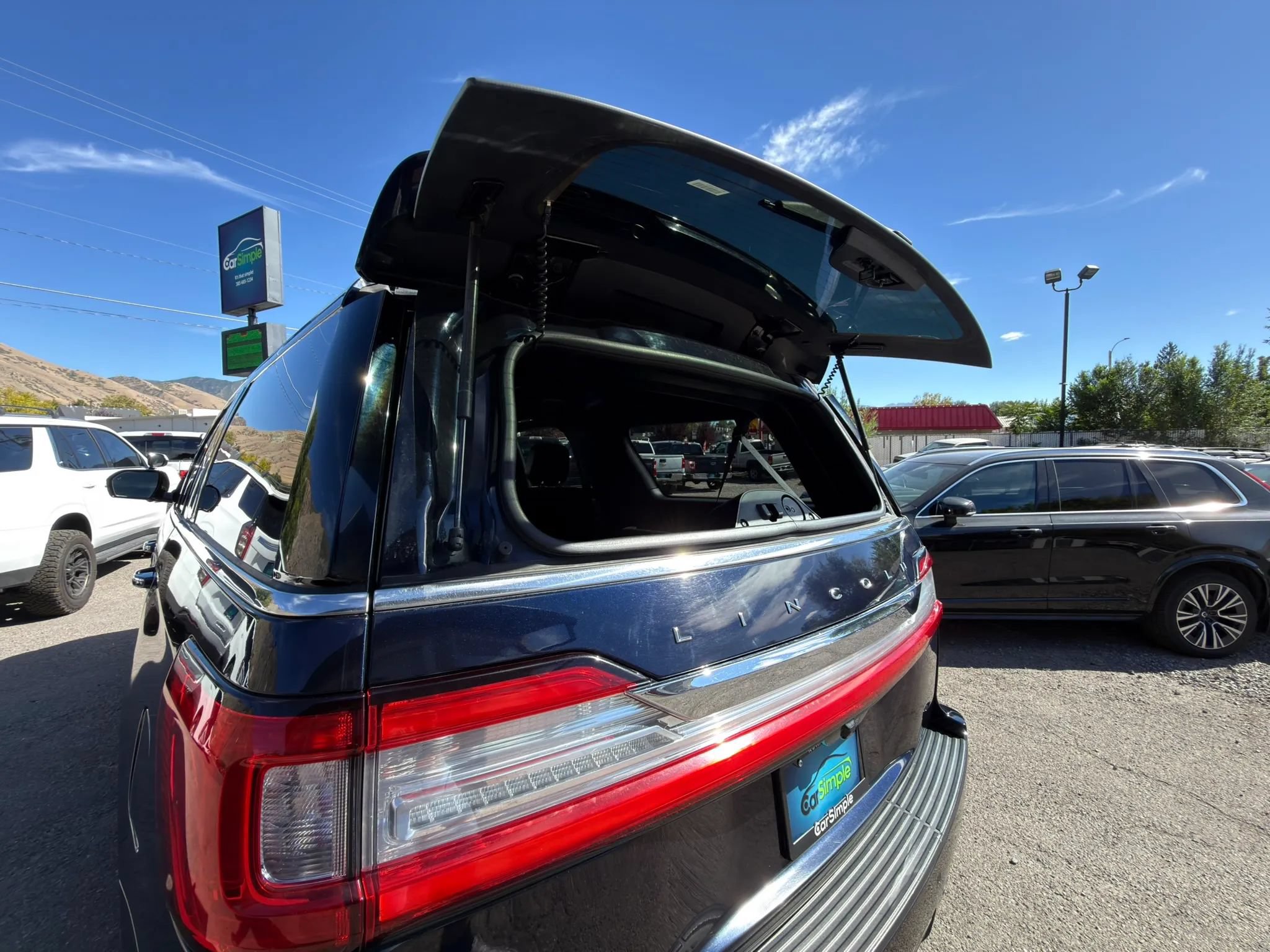 Used 2021 Lincoln Navigator L Reserve AWD/4WD image 21
