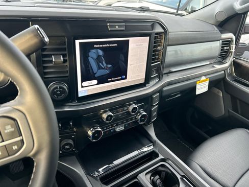 New 2026 Ford F250 Lariat w/ Lariat Ultimate Package image 76