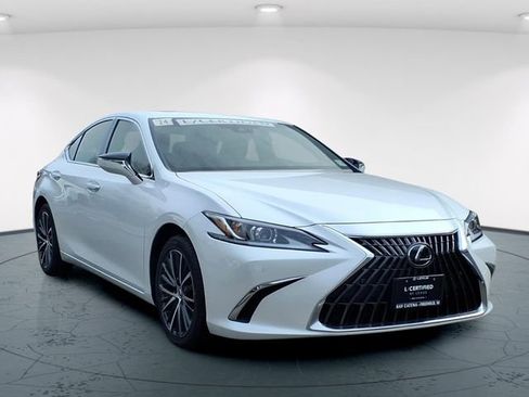 Certified 2024 Lexus ES 350 w/ Premium Package image 1