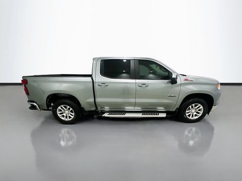 Used 2025 Chevrolet Silverado 1500 LT w/ Z71 Off-Road Package AWD/4WD image 8