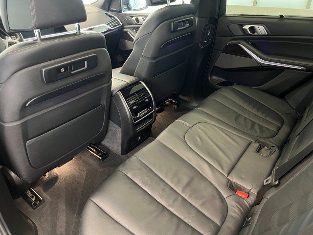 Used 2019 BMW X5 xDrive40i w/ M Sport Package AWD/4WD image 32