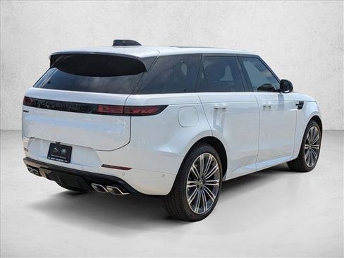 New 2025 Land Rover Range Rover Sport Dynamic SE image 2