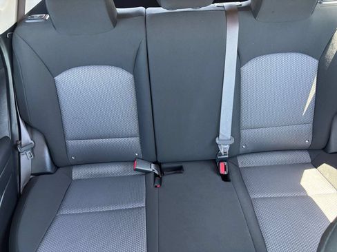 Used 2025 Kia Soul LX w/ LX Technology Package FWD image 36
