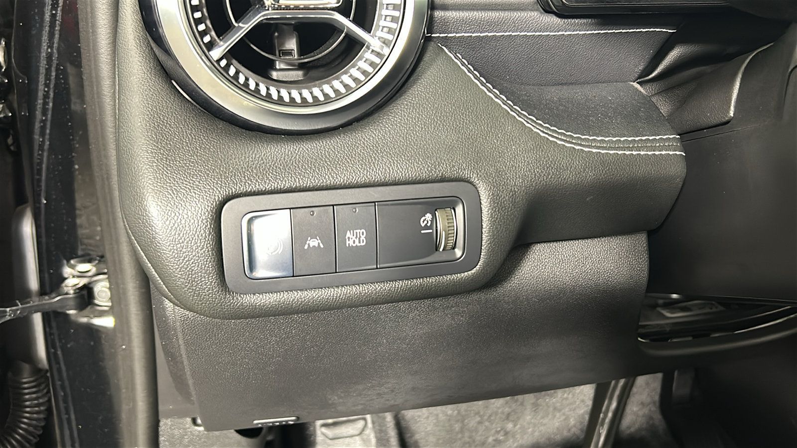 Used 2024 Chevrolet Blazer EV LT AWD/4WD image 23
