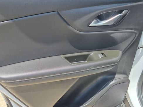 Used 2025 Chevrolet Blazer LT FWD image 26