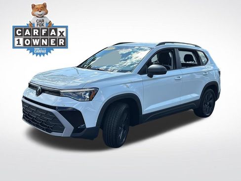 Used 2025 Volkswagen Taos S FWD image 3