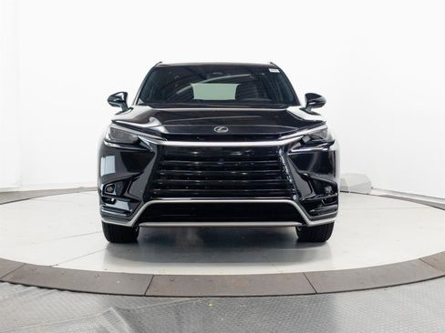 New 2026 Lexus TX 500h AWD image 2