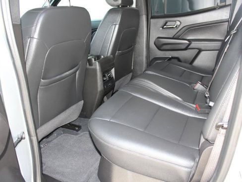 Used 2025 Chevrolet Colorado LT w/ LT Convenience Package RWD image 13