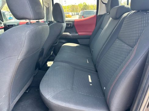 Used 2023 Toyota Tacoma SR5 RWD image 8