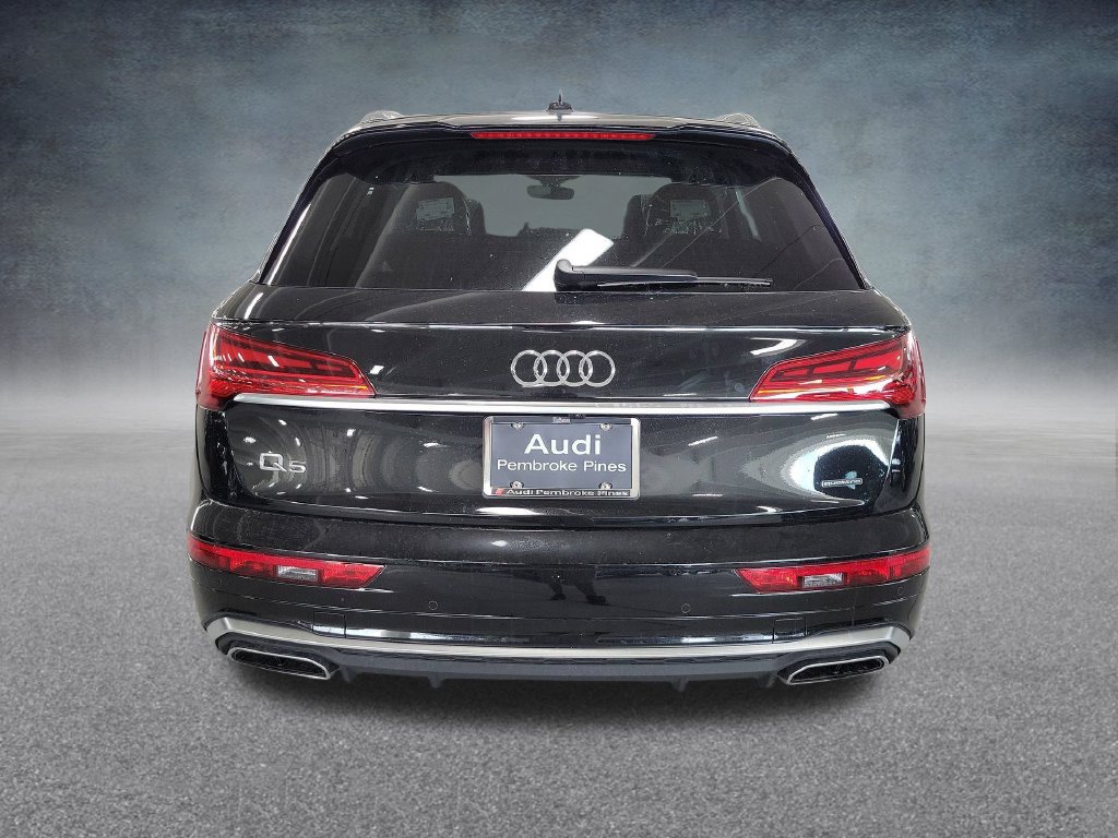 Certified 2024 Audi Q5 e Prestige AWD/4WD image 7