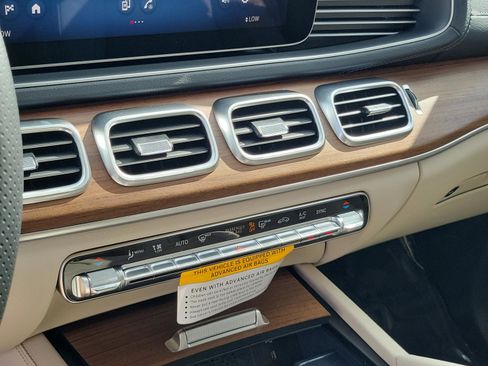 New 2026 Mercedes-Benz GLS 450 4MATIC image 30